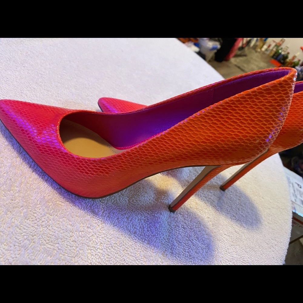 Brand New  Heels By JUST FAB - Size 8 USA / 38.5 Euro - Heel Height 4.5” -box 12
